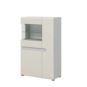 Шкаф с витриной